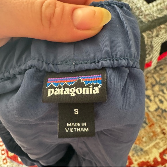 Patagonia Barely Baggies Shorts - Picture 5 of 7